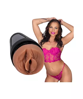 Main Squeeze Aidra Fox ULTRASKYN Pussy Masturbator